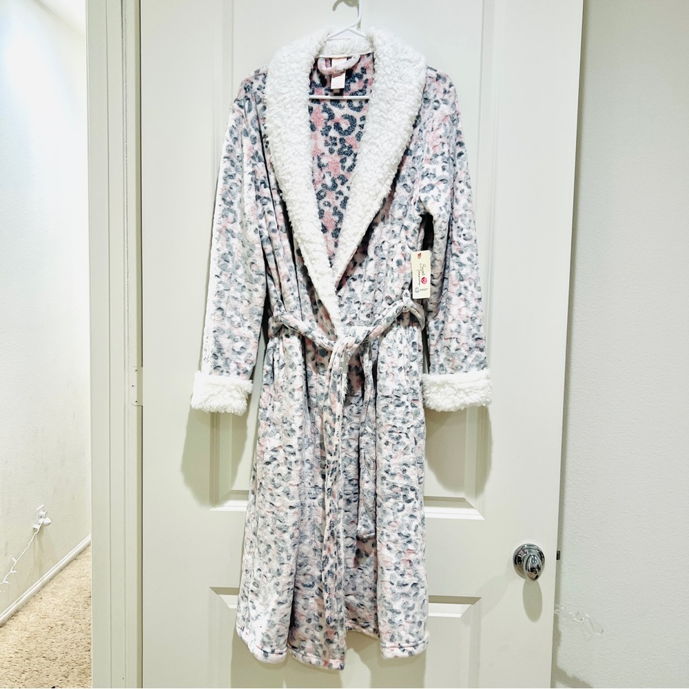 Secret Treasures Womens Superminky sleep Robe soft pink leopard size XL 16-18 - Picture 5 of 15